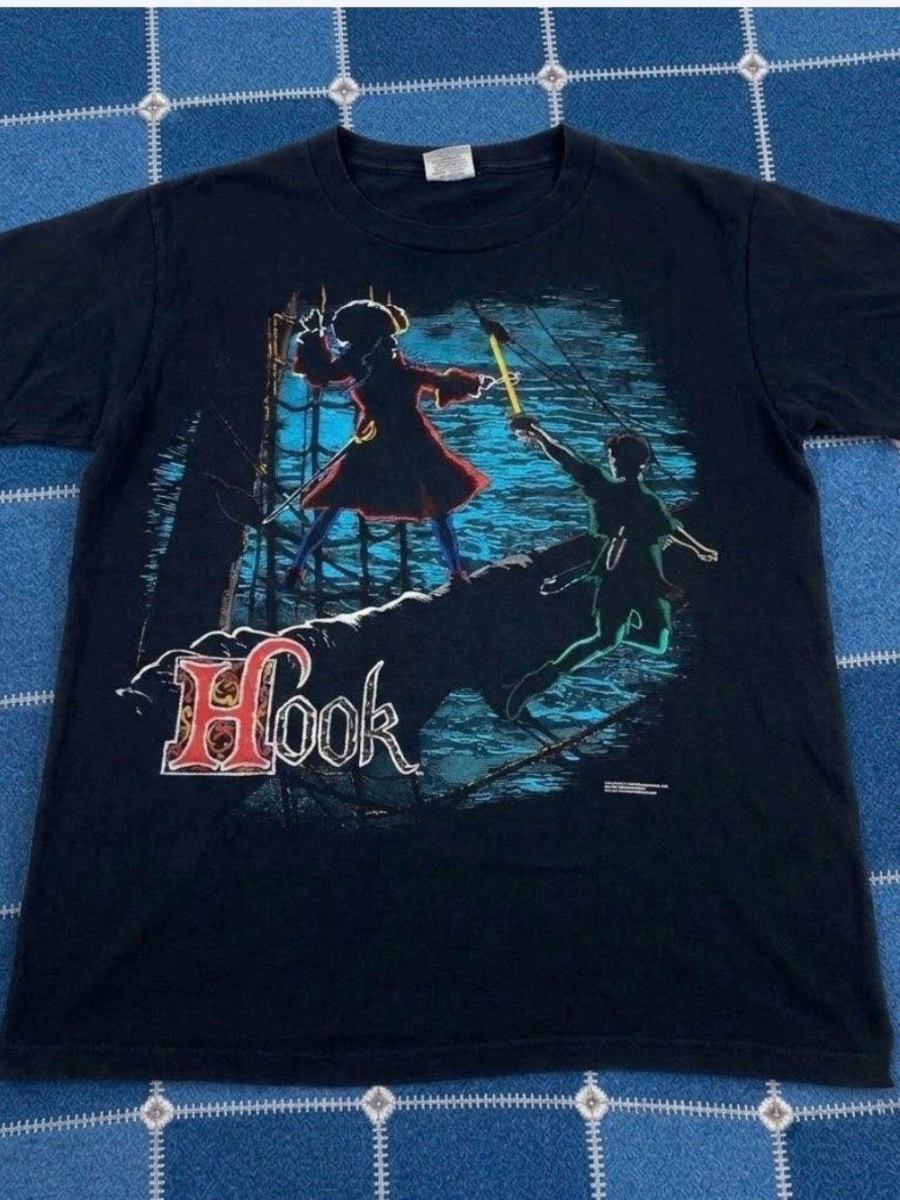 Black Hook Graphic Short Sleeve Tee for Women